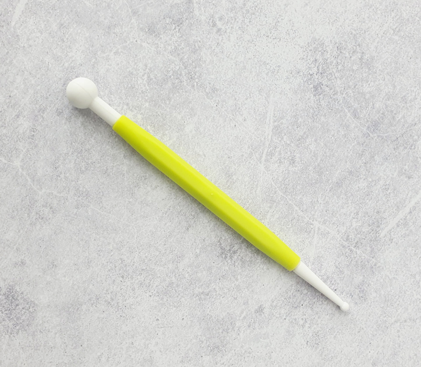 Ball tool: An Essential tool for flower modelling, used to cup and shape leaves, petals and Frills.  The small size is ideal for ceating detailon figurines EG: eye socket hands & ears