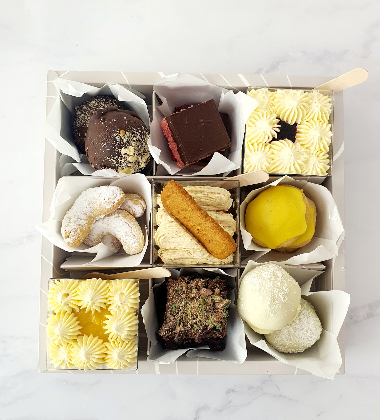 Mother's Day Deluxe Sweet Box