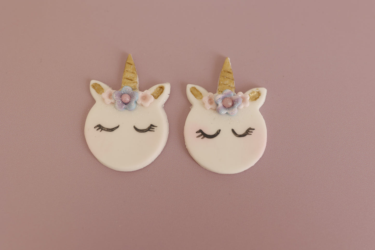 Mini round Unicorns set of 2